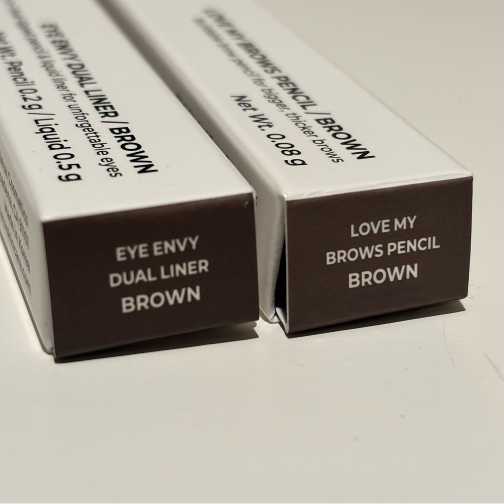 Le Mieux Brown Dual Liner and Brow Pencil Set in Brown - Picture 2 of 3